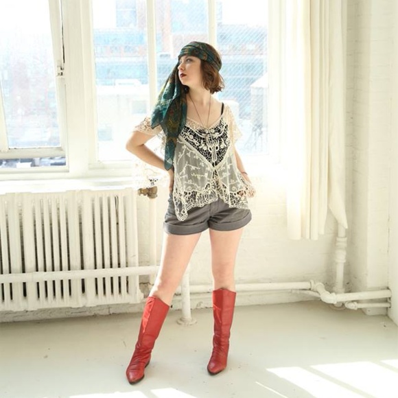 Meet your Posher, Juliana - Picture 4 of 4